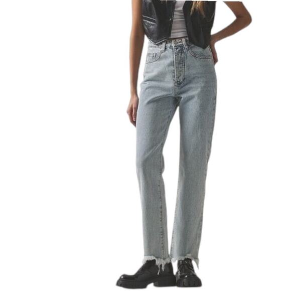 Superdown REVOLVE Marilyn Light Blue Wash Denim Jean Raw Hem Button Fly Size 25 - Picture 2 of 13